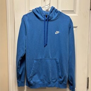 Nike Men's Hoodie in Vibrant Blue